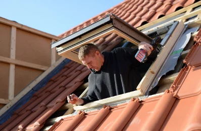 Pose de fenêtres de toit Velux à Bassurels